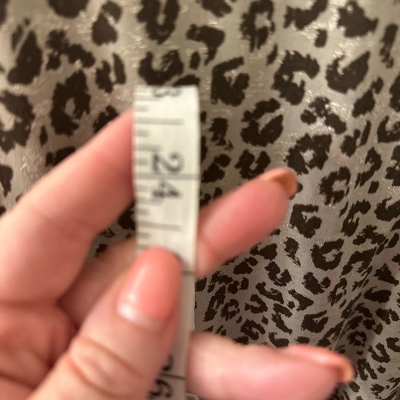 Chicos travelers cardigan animal print cheetah brown tan see measurements ruffle - Picture 4 of 6